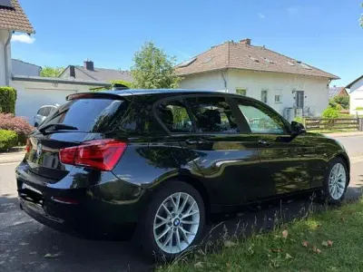 Gebraucht BMW 118 136 PS (100 kW) 2019 Schwarz Limousine