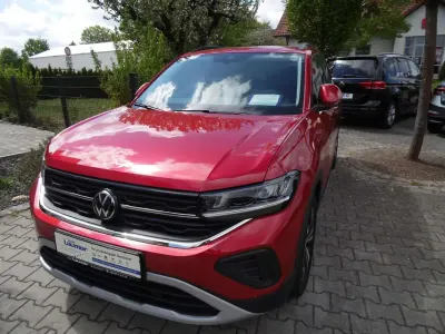 Nowe VW T-Cross IQ Drive 116 KM (85 kW) 2025 Czerwony SUV