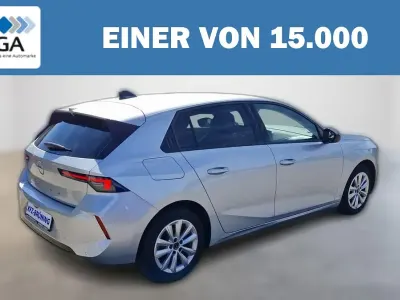 Gebraucht Opel Astra Elegance 131 PS (96 kW) 2023 Silber metallic Kleinwagen