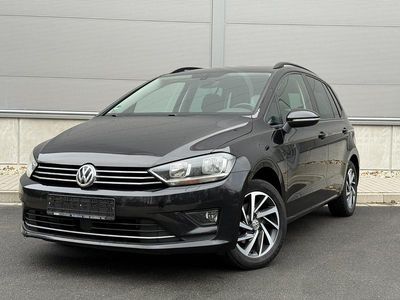 Schwarz Gebraucht 2017 VW Golf Sportsvan Sound Van / Kleinbus | 13.950 € (Teuer)