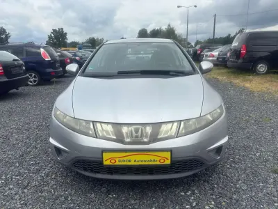 Gebraucht Honda Civic Comfort 83 PS (61 kW) 2006 Alabaster silver m. Kleinwagen