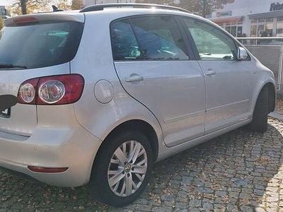 Second-hand VW Golf Plus Cross Life 105 CP (77 kW) 2013 Argintiu Monovolum