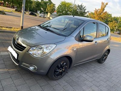 Opel Agila