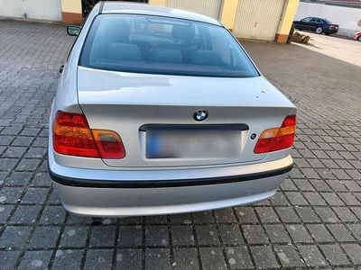 Second-hand BMW 316 115 CP (84 kW) 2004 Argintiu Berlinǎ