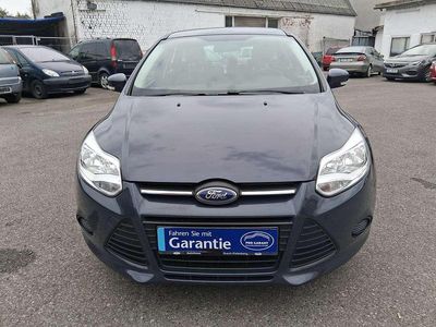 Gebraucht Ford Focus Trend 101 PS (74 kW) 2013 Grau Limousine