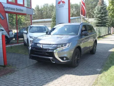 Gebraucht Mitsubishi Outlander Spirit+ 150 PS (110 kW) 2021 Platinumgrau SUV