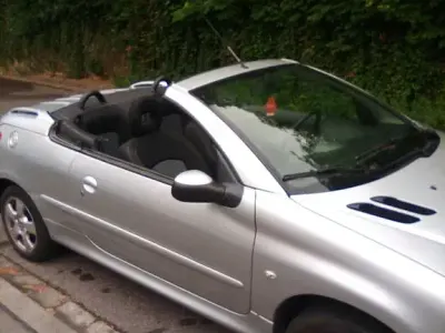 Gebraucht Peugeot 206 CC Filou 109 PS (80 kW) 2005 Silber Cabrio