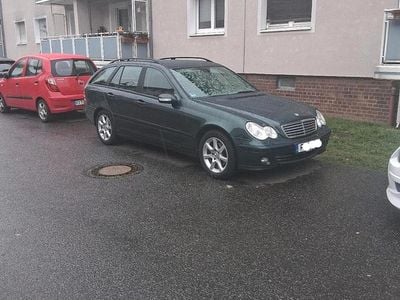 Grün Gebraucht 2006 Mercedes C220 Kombi | 2.200 € (Guter Preis)