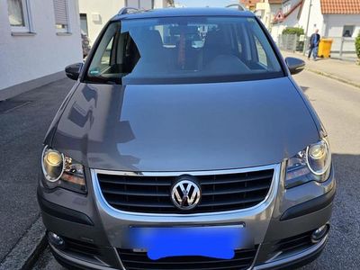 VW Touran Cross