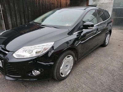 Schwarz Gebraucht 2013 Ford Focus Kombi | 3.800 € (Guter Preis)