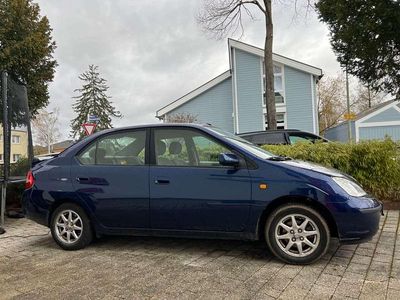 Blau Gebraucht 2001 Toyota Prius Kleinwagen | 3.998 €