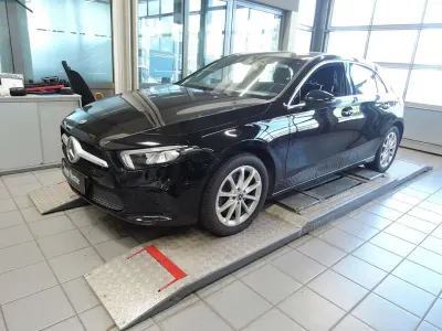 Gebraucht Mercedes A250 Progressive 160 PS (117 kW) 2022 Schwarz Limousine