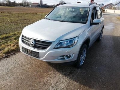 Gebraucht VW Tiguan Track & Field 140 PS (102 kW) 2008 Grau SUV