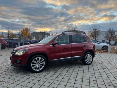 Rot Gebraucht 2012 VW Tiguan Sportline SUV | 11.999 € (Fairer Preis)