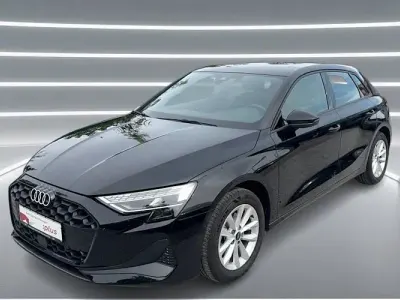 Gebraucht Audi A3 Ambiente 116 PS (85 kW) 2025 Brillantschwarz Limousine