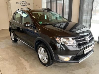 Schwarz Gebraucht 2016 Dacia Sandero Stepway Limousine | 7.700 € (Fairer Preis)