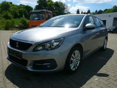 Gebraucht Peugeot 308 SW Active 110 PS (80 kW) 2020 Grau Kombi