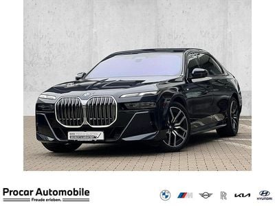 Gebraucht BMW 740 M Sport 299 PS (219 kW) 2025 Schwarz Limousine