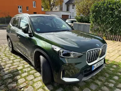 Gebraucht BMW iX1 230 kW (313 PS) 2023 Grün SUV