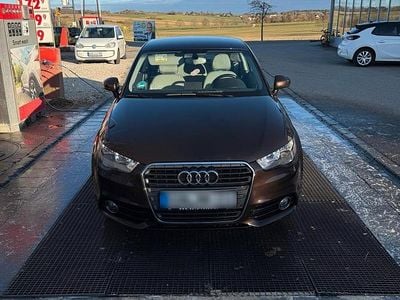 Gebraucht Audi A1 86 PS (63 kW) 2014 Braun Kleinwagen