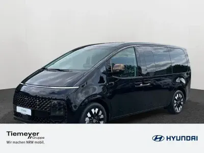 Neu Hyundai Staria Signature 224 PS (164 kW) 2025 Schwarz Van / Kleinbus