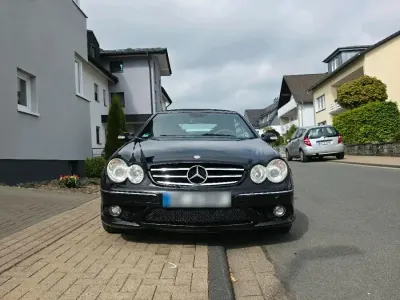 Gebraucht Mercedes CLK320 224 PS (164 kW) 2008 Schwarz Cabrio