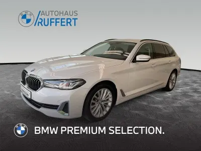 Gebraucht BMW 530 286 PS (210 kW) 2023 Alpinweiß uni Kombi