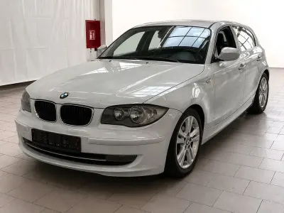 Gebraucht BMW 116 Advantage 122 PS (89 kW) 2010 Grün Kleinwagen
