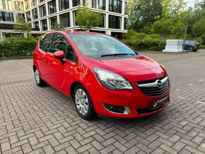 Gebraucht Opel Meriva Edition 120 PS (88 kW) 2014 Rot Van / Kleinbus