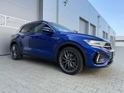 Käytetty VW T-Roc R-line 150 HP (110 kW) 2023 Sininen Katumaasturi