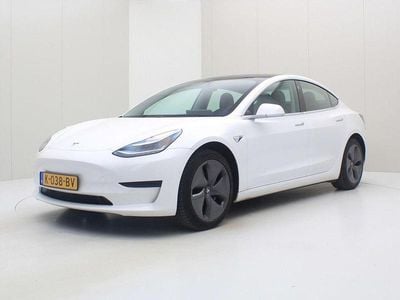 Gebraucht Tesla Model 3 Standard Range 225 kW (306 PS) 2020 Weiß Limousine