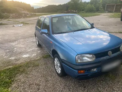 Brugt VW Golf III 75 HK (55 kW) 1994 Blå Hatchback