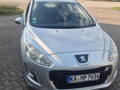 Usata Peugeot 308 Active 111 CV (81 kW) 2012 Argento Berlina