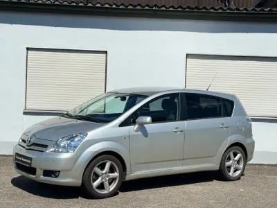 Gebraucht Toyota Corolla Verso Edition 129 PS (94 kW) 2006 Silber Van / Kleinbus