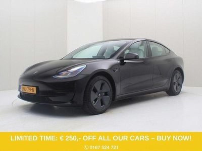 Schwarz Gebraucht 2021 Tesla Model 3 Standard Range Limousine | 25.900 € (Guter Preis)
