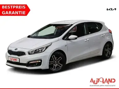 Usado Kia Ceed Edition 7 140 CV (102 kW) 2018 Blanco Utilitario