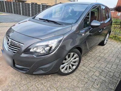 Usata Opel Insignia 110 CV (80 kW) 2010 Grigio Monovolume