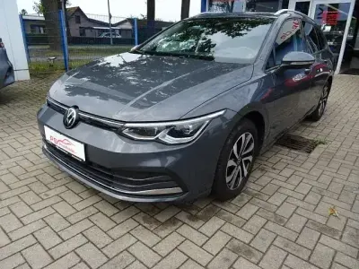 Gebraucht VW Golf VIII Active 150 PS (110 kW) 2022 Grau Kombi
