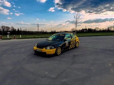 Second-hand Honda Civic Type R 125 CP (91 kW) 1996 Galben Hatchback