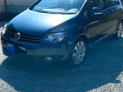 Gebraucht VW Golf VI 105 PS (77 kW) 2011 Blau Kleinwagen
