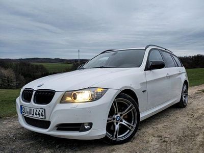 Używany BMW 320 177 KM (130 kW) 2009 Biały Kombi