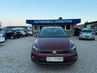 Używany VW Golf Sportsvan Join 110 KM (80 kW) 2018 Czerwony Minivan