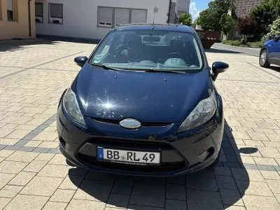 Gebraucht Ford Fiesta Trend 97 PS (71 kW) 2009 Limousine