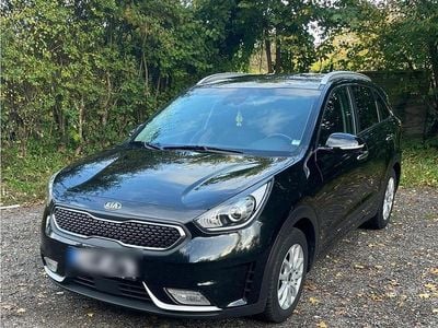 Gebraucht Kia Niro 105 PS (77 kW) 2017 Schwarz SUV