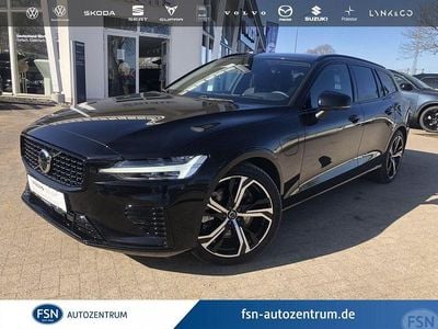 Gebraucht Volvo V60 Plus 349 PS (256 kW) 2025 Onyx black / metallic Kombi