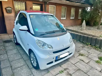 Gebraucht Smart ForTwo Cabrio 71 PS (52 kW) 2011 Weiß Cabrio