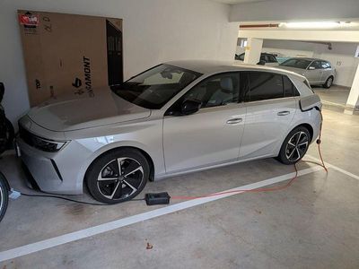 Grau Gebraucht 2022 Opel Astra Elegance Limousine | 22.999 € (Fairer Preis)