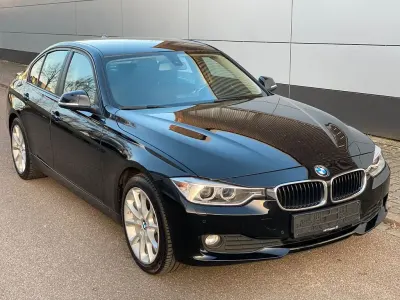 Gebraucht BMW 320 Comfort Edition 184 PS (135 kW) 2012 Schwarz Limousine