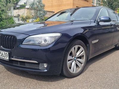 BMW 730