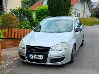Gebraucht VW Golf V Trendline 105 PS (77 kW) 2008 Silber Kombi